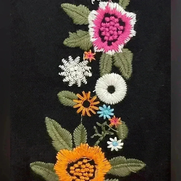 Umgee Embroidered Black Floral Flowy Mini Dress Size Small - Picture 12 of 13